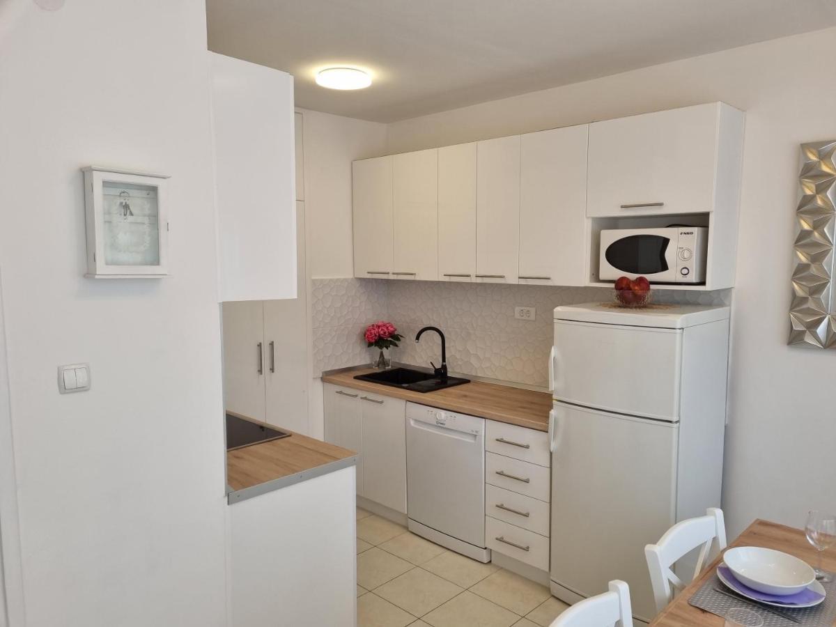 Babylu Apartman Zadar Exterior foto